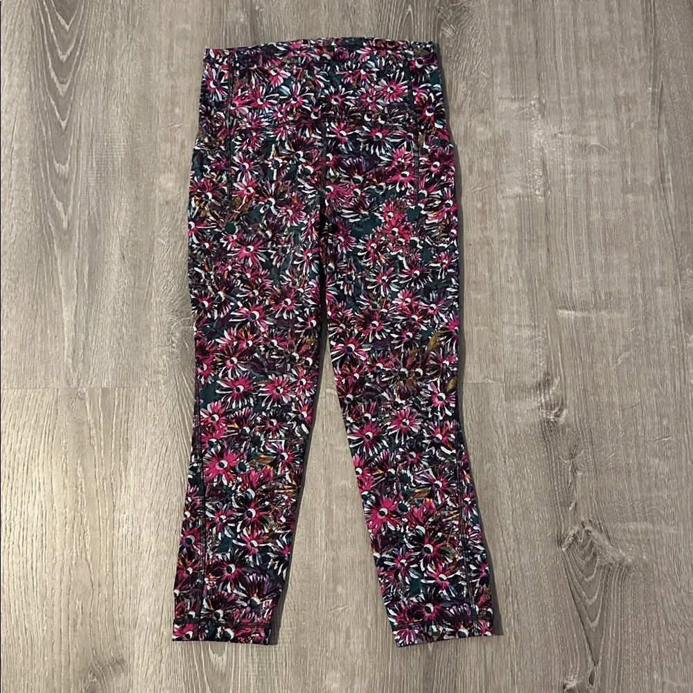 Lululemon Sz 4 Swift Speed High Rise Crop Workout Yoga Athletic Women’s Leggings